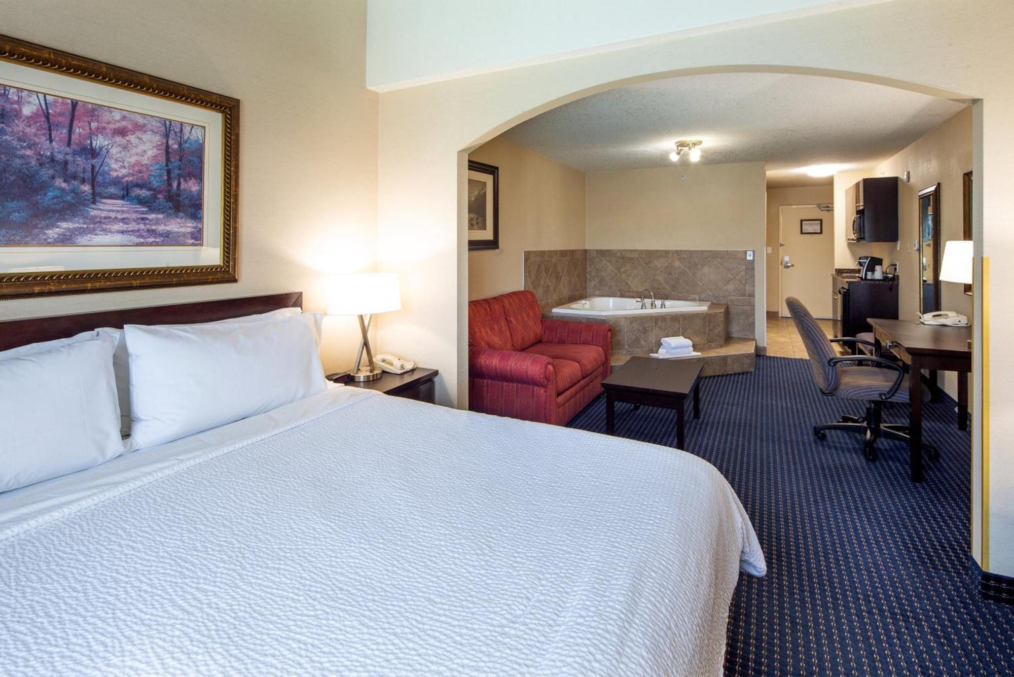 Holiday Inn Express Hotel & Suites Edson By Ihg Экстерьер фото