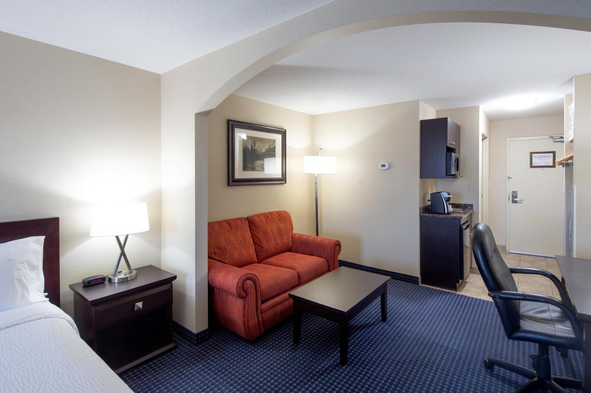 Holiday Inn Express Hotel & Suites Edson By Ihg Экстерьер фото