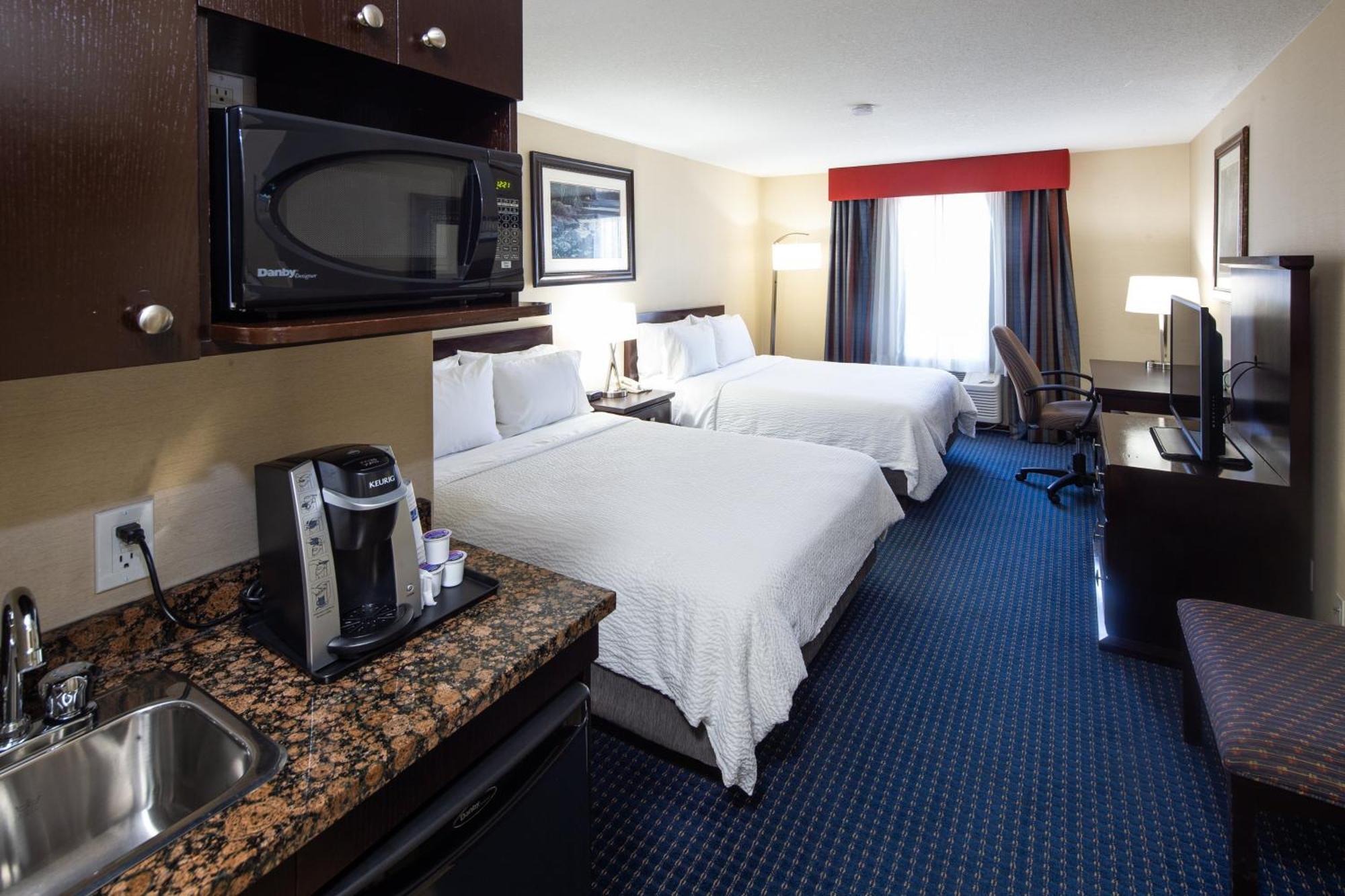 Holiday Inn Express Hotel & Suites Edson By Ihg Экстерьер фото