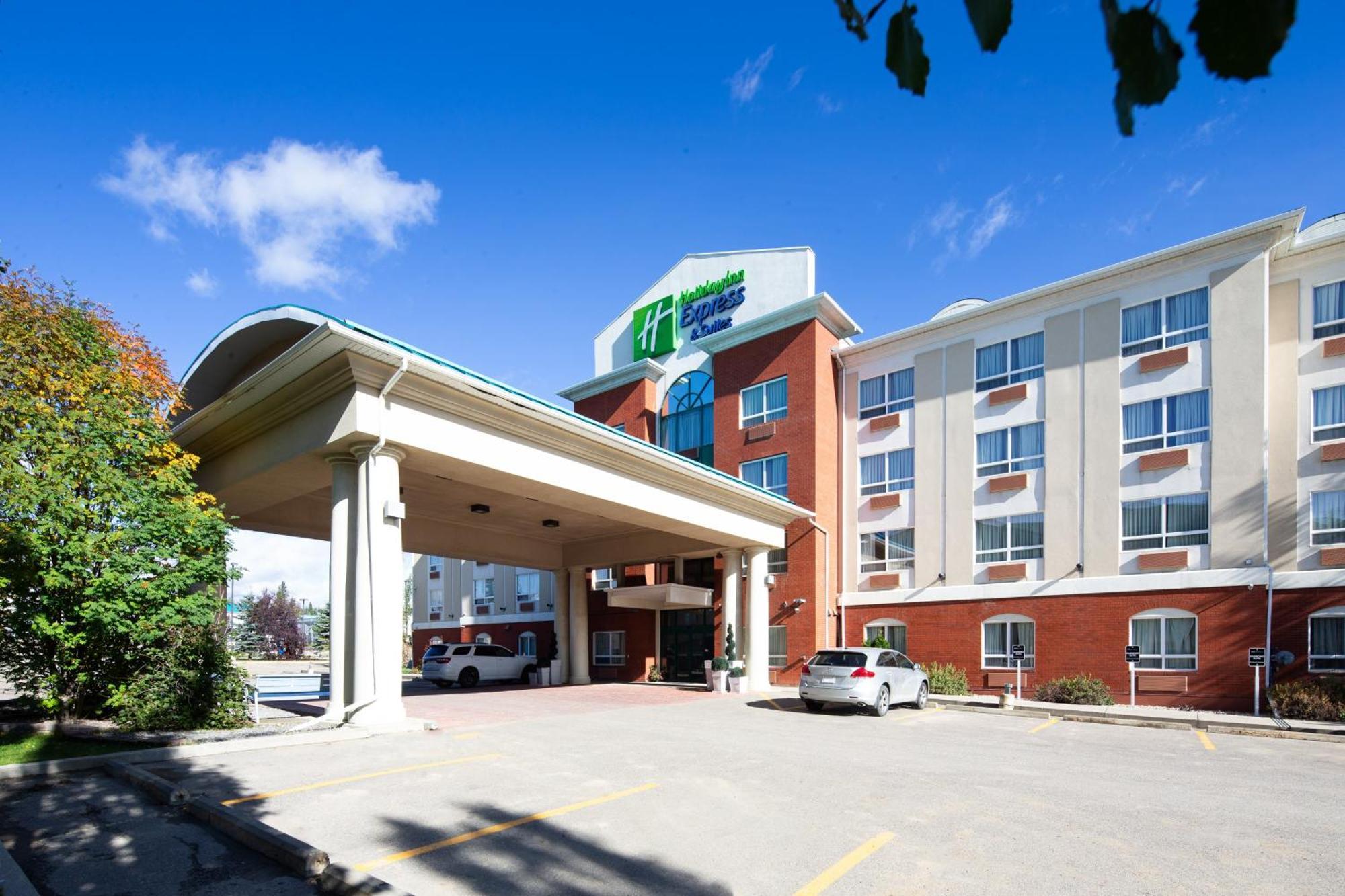 Holiday Inn Express Hotel & Suites Edson By Ihg Экстерьер фото